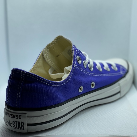 Converse - Picture 1 of 2